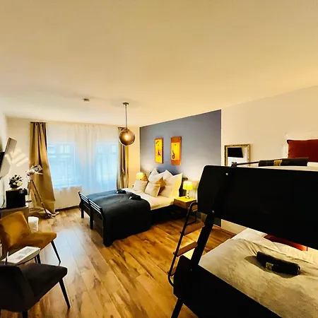 Apartment Aycatcherhomes - Lage I 4 Personen I Zentral I Altstadt I Naehe Fluss Lahn I Boutique Pera