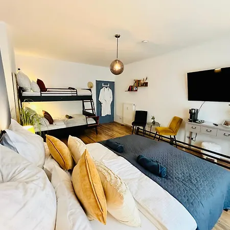 Aycatcherhomes - Lage I 4 Personen I Zentral I Altstadt I Naehe Fluss Lahn I Boutique Pera *