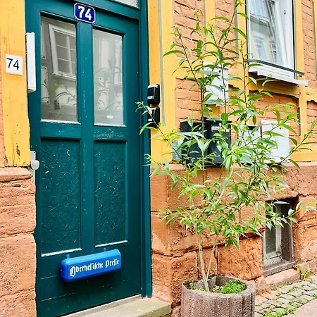 Apartment Aycatcherhomes - Lage I 4 Personen I Zentral I Altstadt I Naehe Fluss Lahn I Boutique Pera *